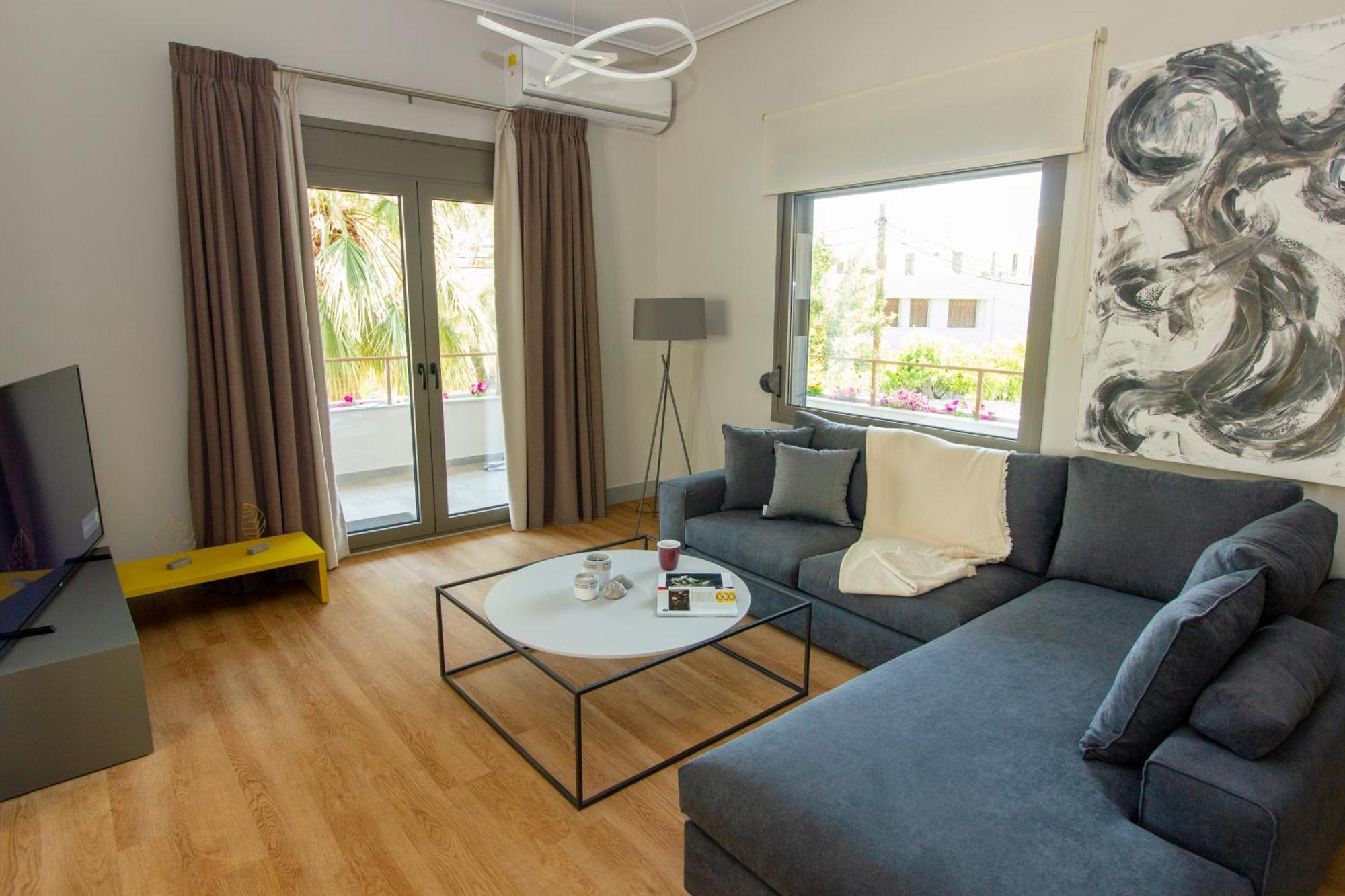 Chic And Minimalistic With Sea View Iraklio