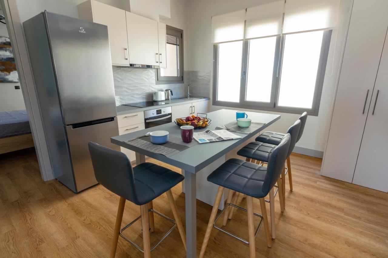 Apartment Chic And Minimalistic With Sea View *
